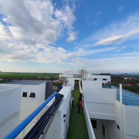 Myrumah Imperio Home , Alor Setar 3Br With Sky Infinity Pool Buitenkant foto